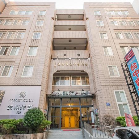 Taichung Hall Aparthotel Exterior foto